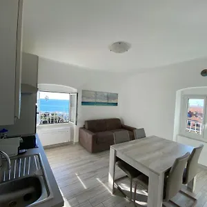 https://casa-al-mare-varazze.hotelitalianriviera.com