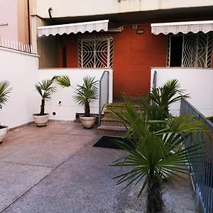 https://new-luxury-apartment-milan-city-center.italymilanhotels.net