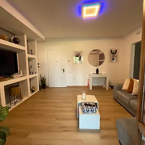 Appartamento Nuova E Comoda, Milano