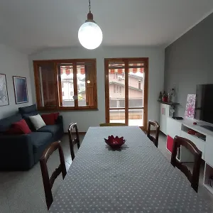 https://apt-mansarda.emilia-romagnahotels.net