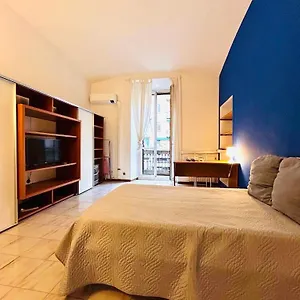 Appartamento Navigli Very Big With Balcony, Milano
