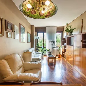 https://jacuzzi-apartment-lambrate.italymilanhotels.net